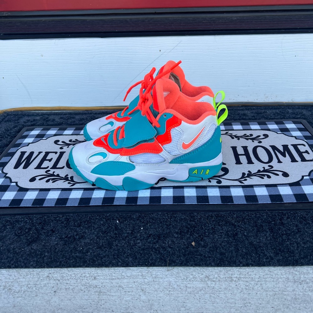 Kids Nike Air Speed Turf Sneakers